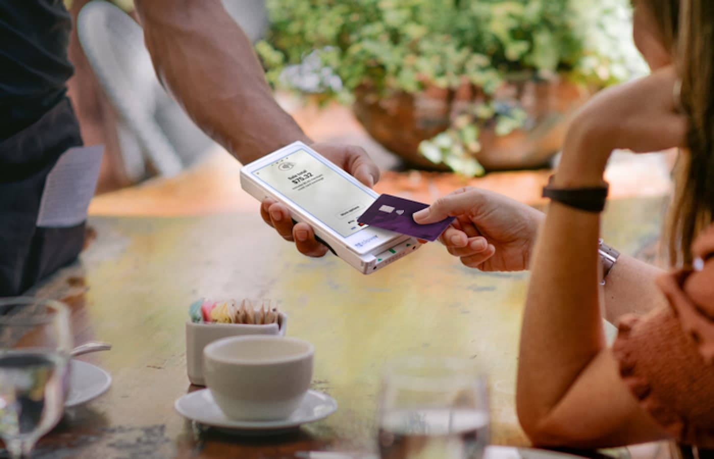 Clover reporting dashboard with charts and sales trend cards